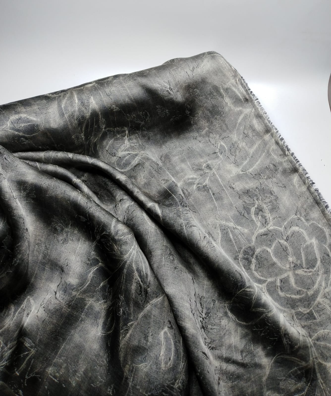 Online فيكتوريا ولية حراير طبيعيه  صناعه تركي    عرض 60"   5132001