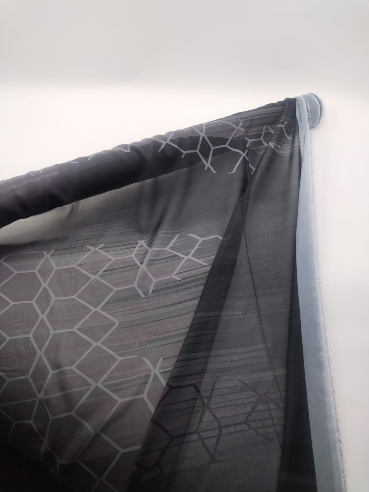 5181 ( vellato )   58" شيفون مشجر Online