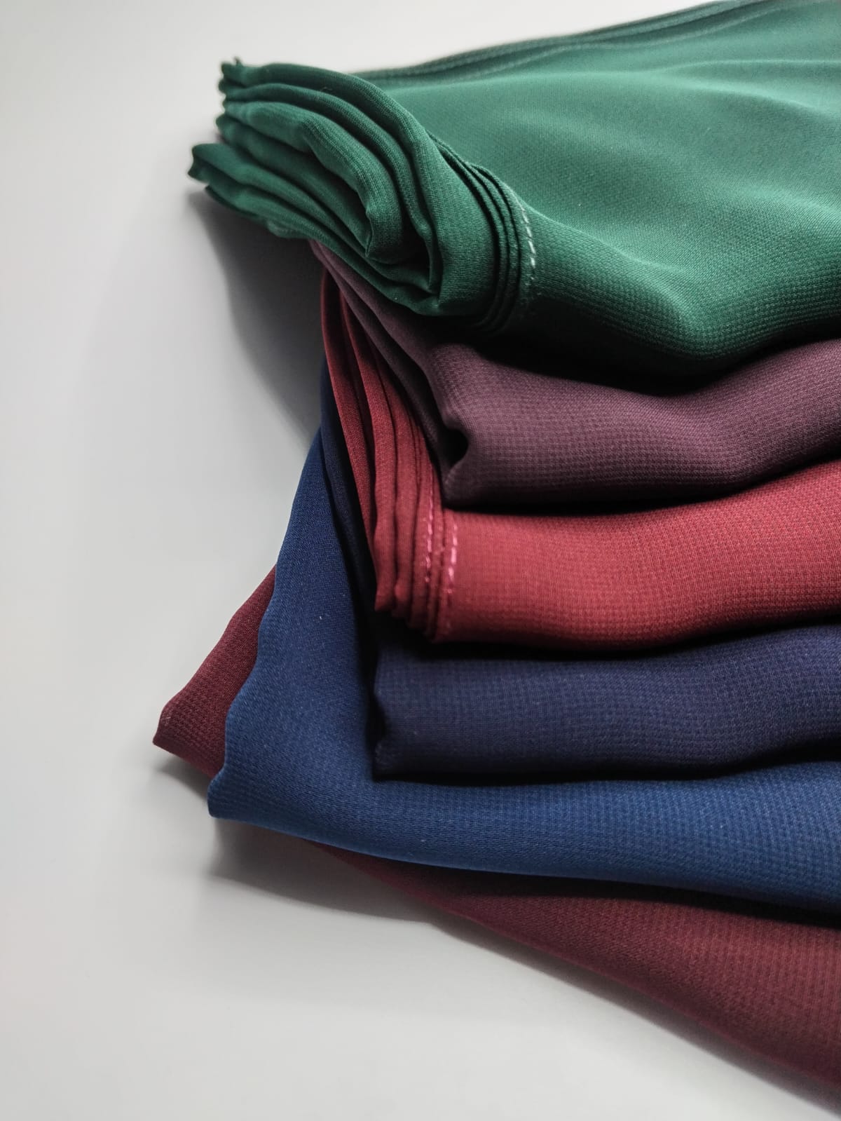 طرحه لوغانو  اندنوسي طول  2 متر  4896