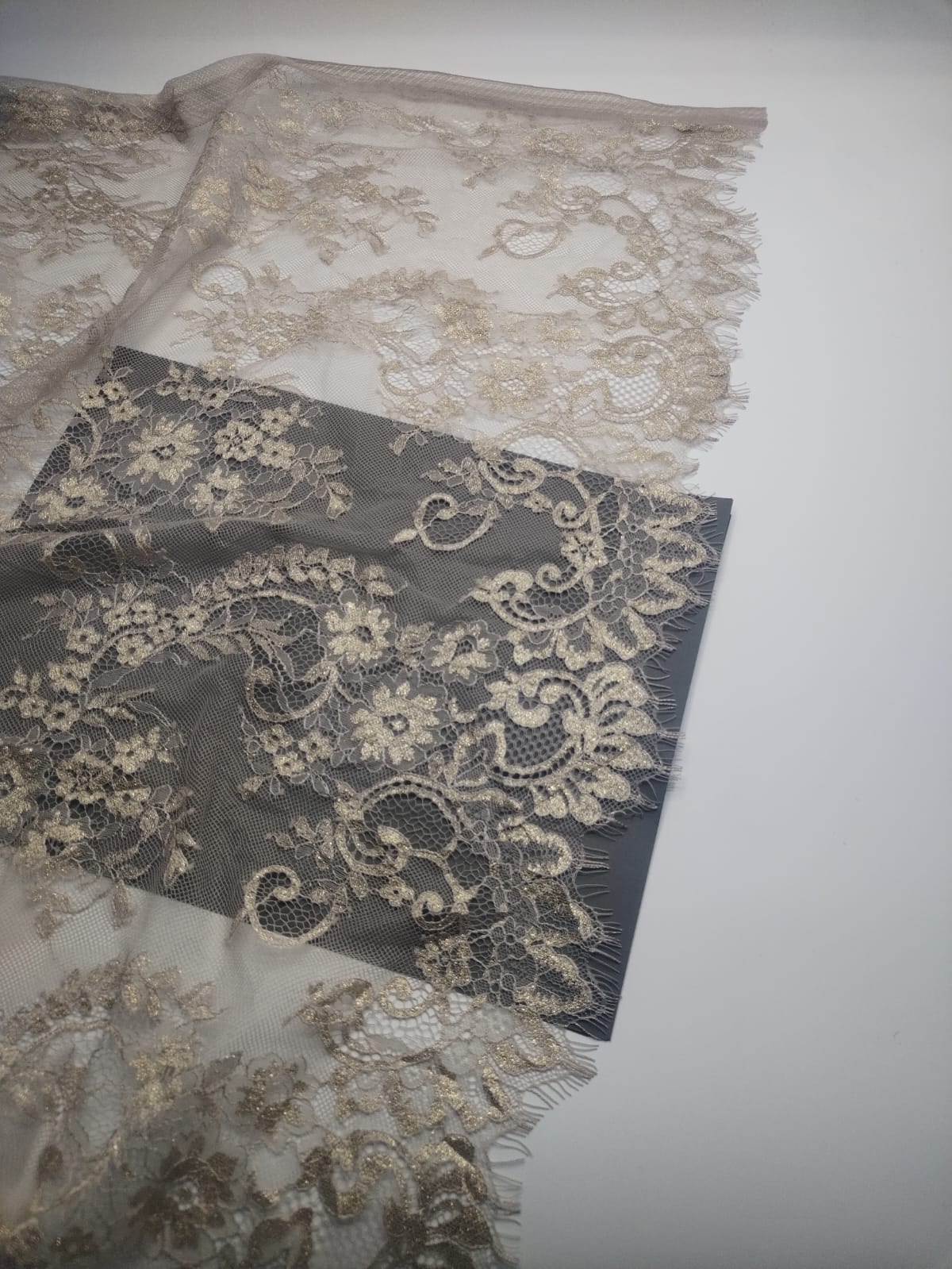 (tex)دانتيل كابون لمعه 58" 5027