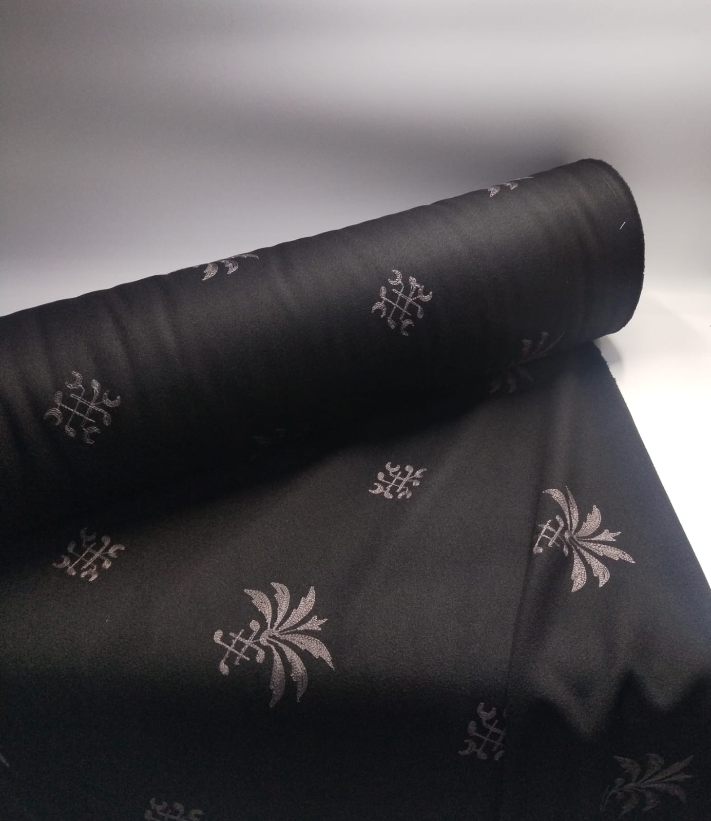 جوخ مطرز لمار 4 "58 5035