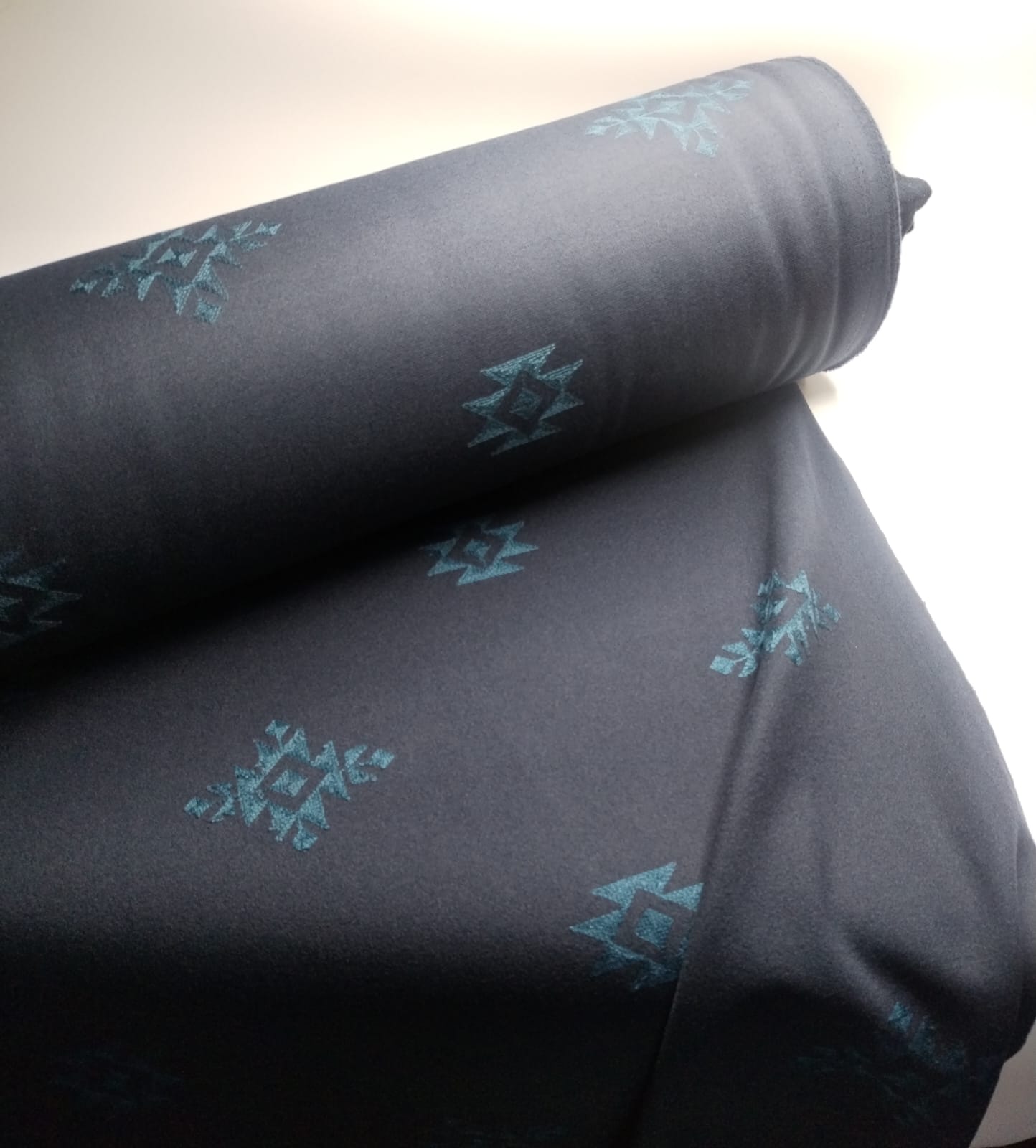 جوخ مطرز لمار 4 "58 5033