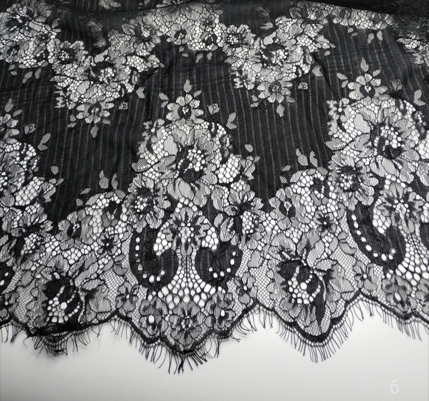 Online دانتيل كابون اسود 58" 5120