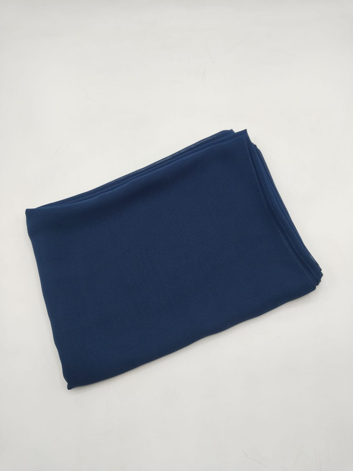 طرحه لوغانو  اندنوسي طول  2 متر  4896