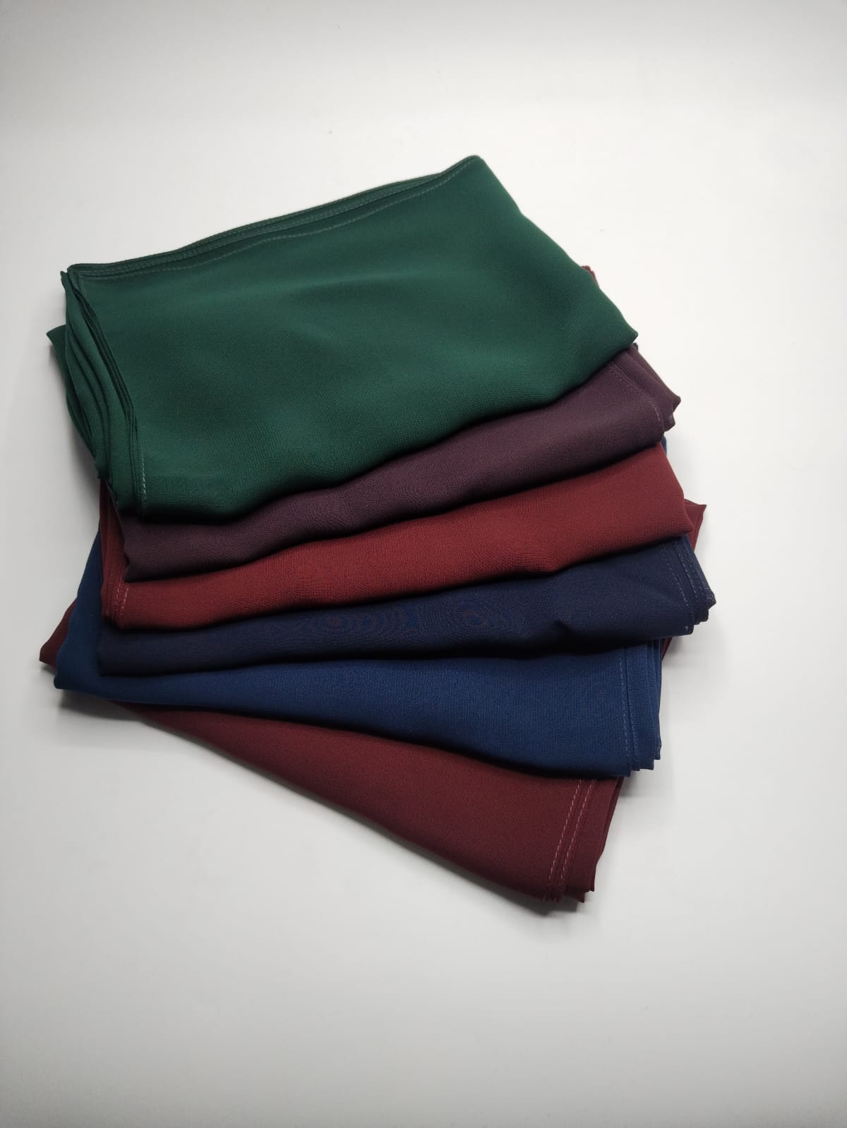 طرحه لوغانو  اندنوسي طول  2 متر  4896